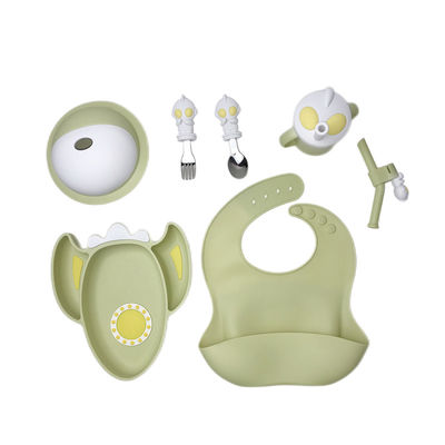 Grupo ajustado de alimentação personalizado do babador e da bacia do produto comestível do bebê do silicone com colher