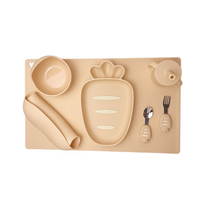7 partes da mesa de jantar ajustada de alimentação Mat Suction Cup da forma da cenoura do bebê do silicone