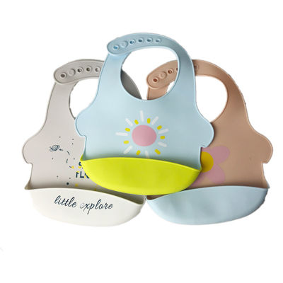 O peso leve ajustado de alimentação do bebê ergonômico do silicone personalizou Logo Printed Soft