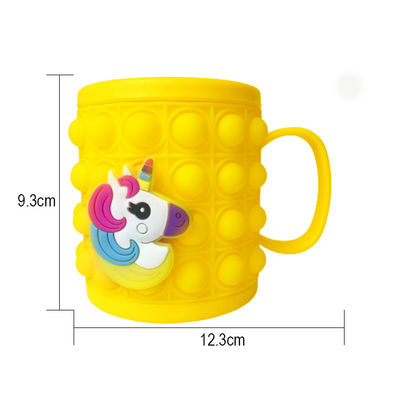 Alimentos seguros e eficientes para bebês Taça de desenho animado removível de silicone Pincel Taça de escova de dentes de amor infantil