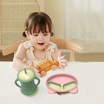 Ergonômica Panda silicone 6-12 meses em movimento placa de sucção conjunto para alimentos essenciais do bebê